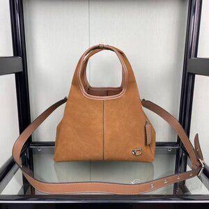 Coach shopping basket, size 23*31*13cm